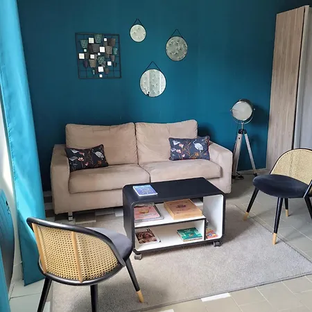 De La Mesange Bleue Ferienhaus Morannes sur Sarthe-Daumeray