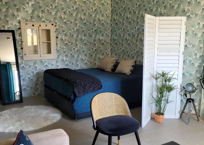 De La Mésange Bleue Morannes sur Sarthe-Daumeray